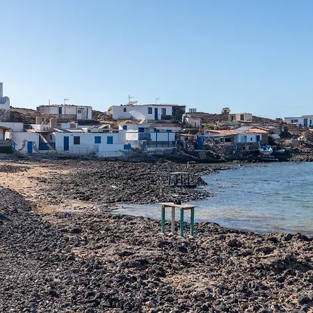Cueva, Near The Sea In Majanicho * La Oliva
